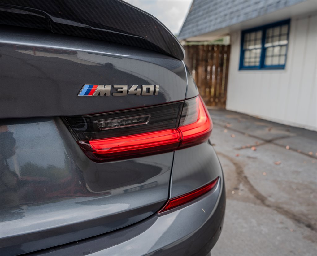 Used 2021 BMW M340i w/ Parking Assistance Package image 11