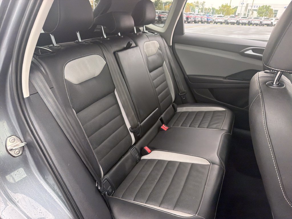 Certified 2022 Volkswagen Taos SEL AWD/4WD image 25