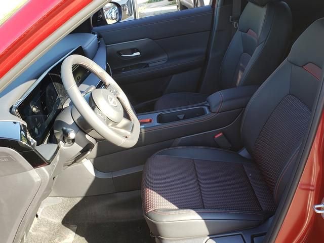 New 2026 Nissan Kicks SR w/ Cold Weather Package image 11