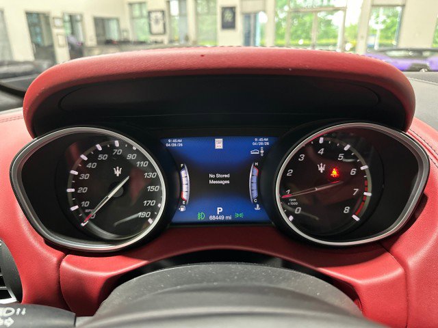 Used 2018 Maserati Levante GranSport AWD/4WD image 32