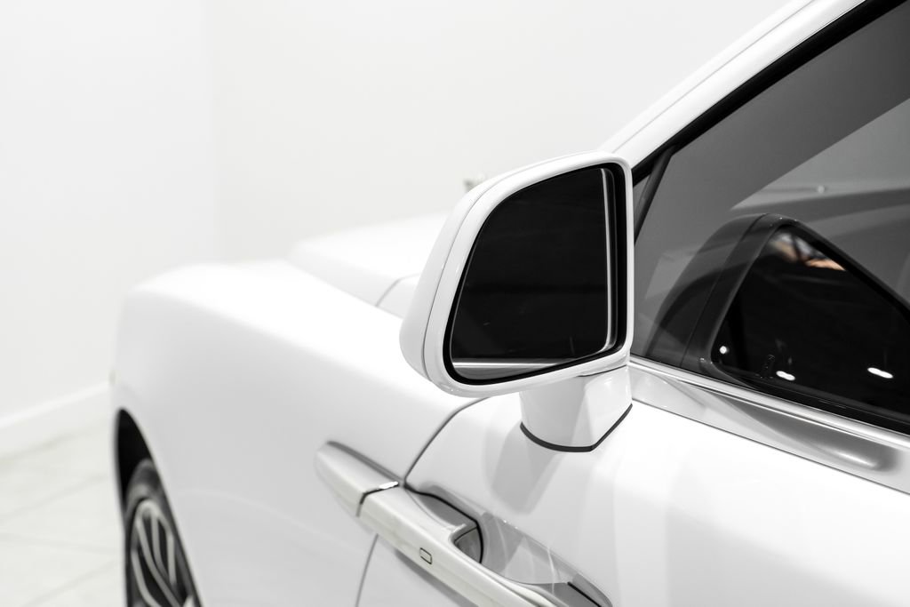 Used 2018 Rolls-Royce Dawn RWD image 42