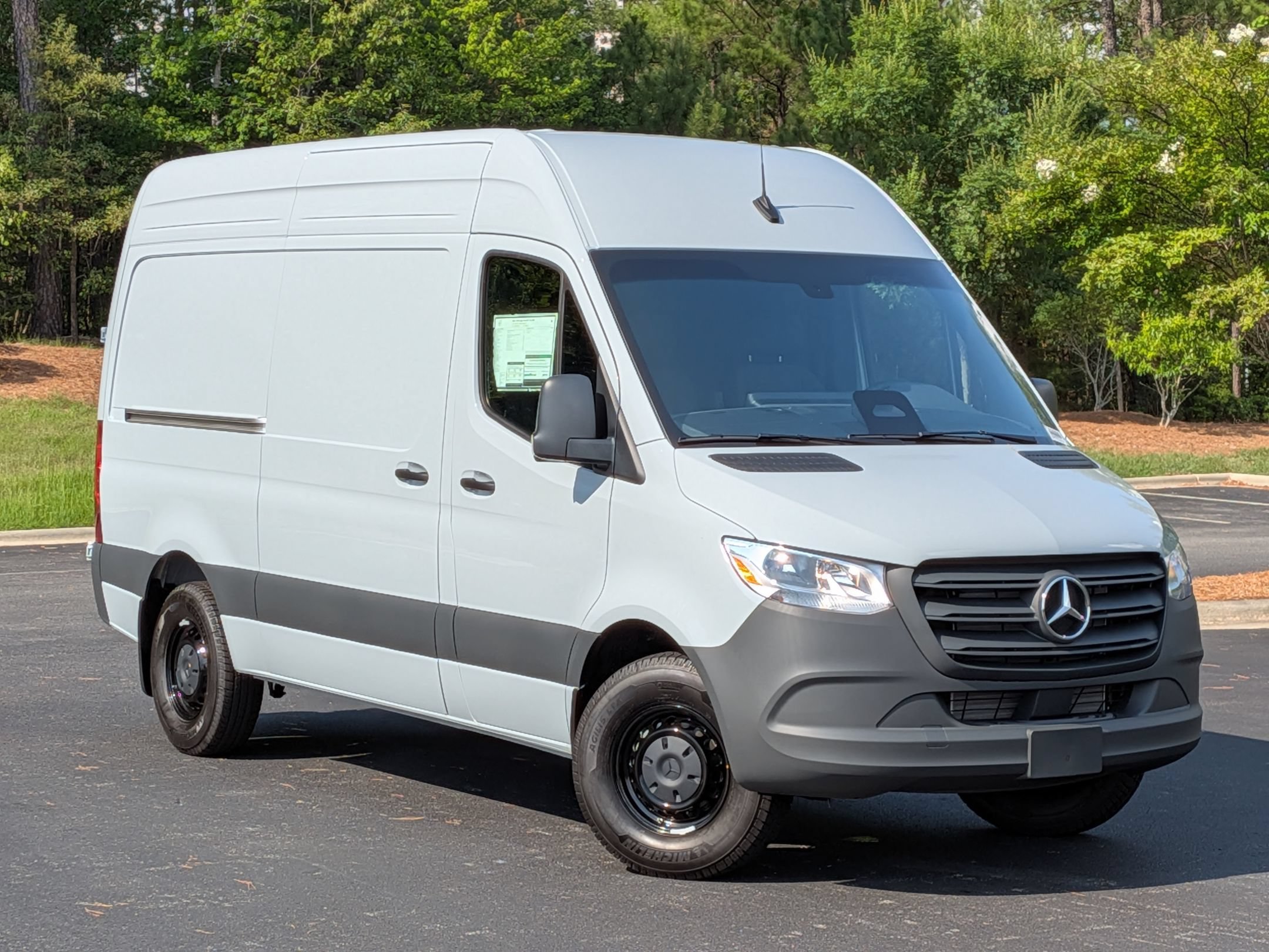 New 2026 Mercedes-Benz Sprinter 2500 image 2