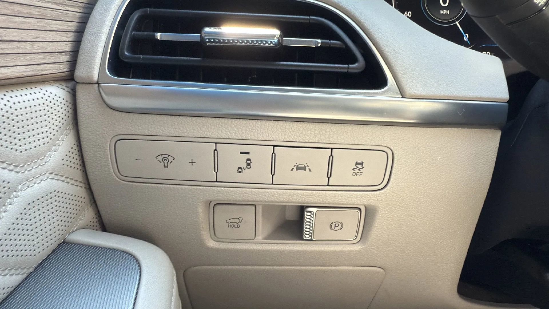 Used 2022 Hyundai Palisade Calligraphy image 15