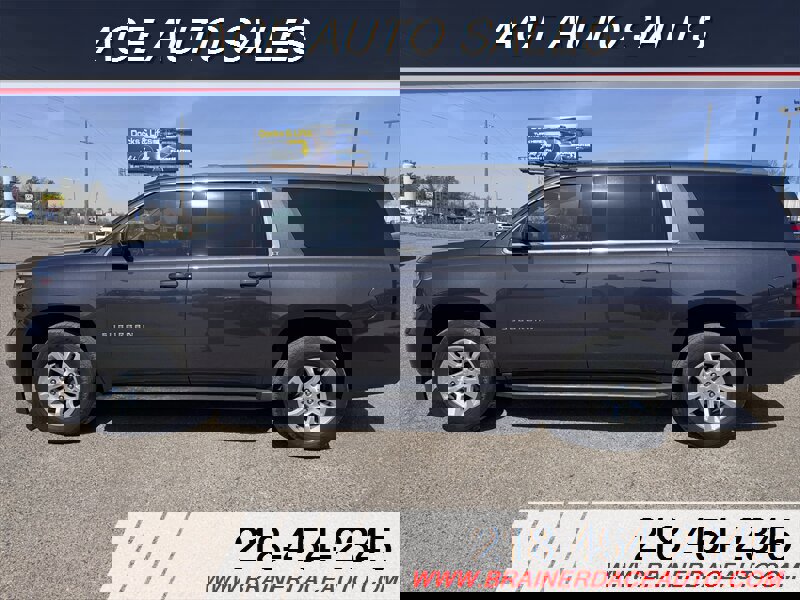 Used 2017 Chevrolet Suburban LT w/ Max Trailering Package AWD/4WD image 6