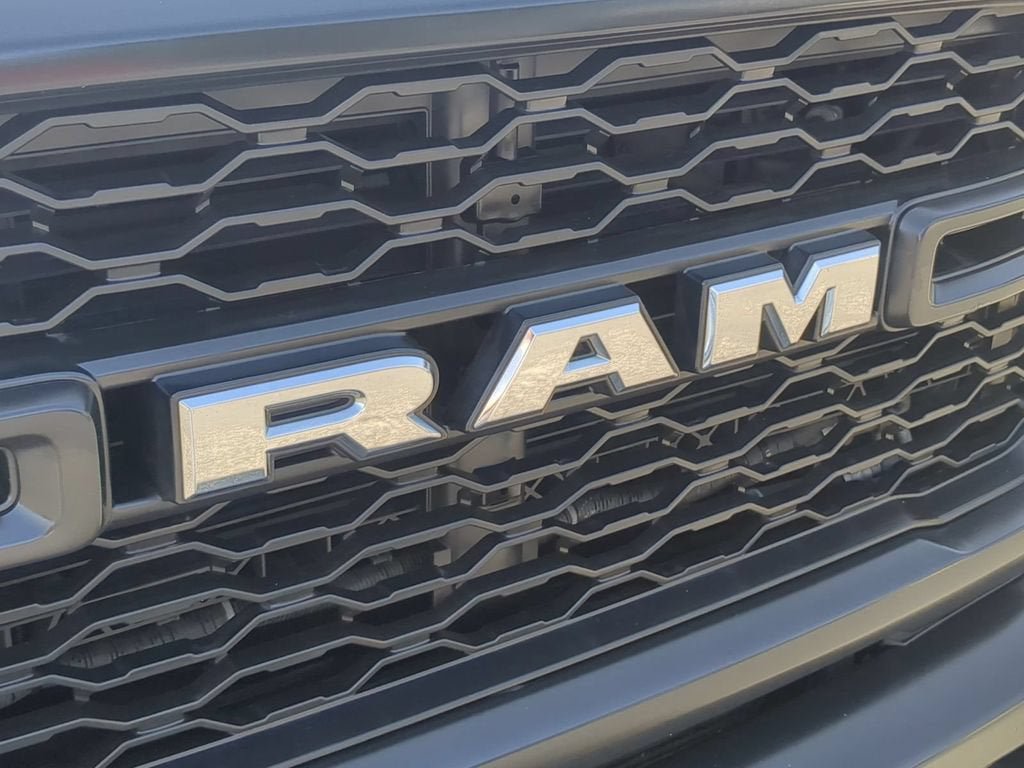 Used 2019 RAM 5500 Tradesman RWD image 31