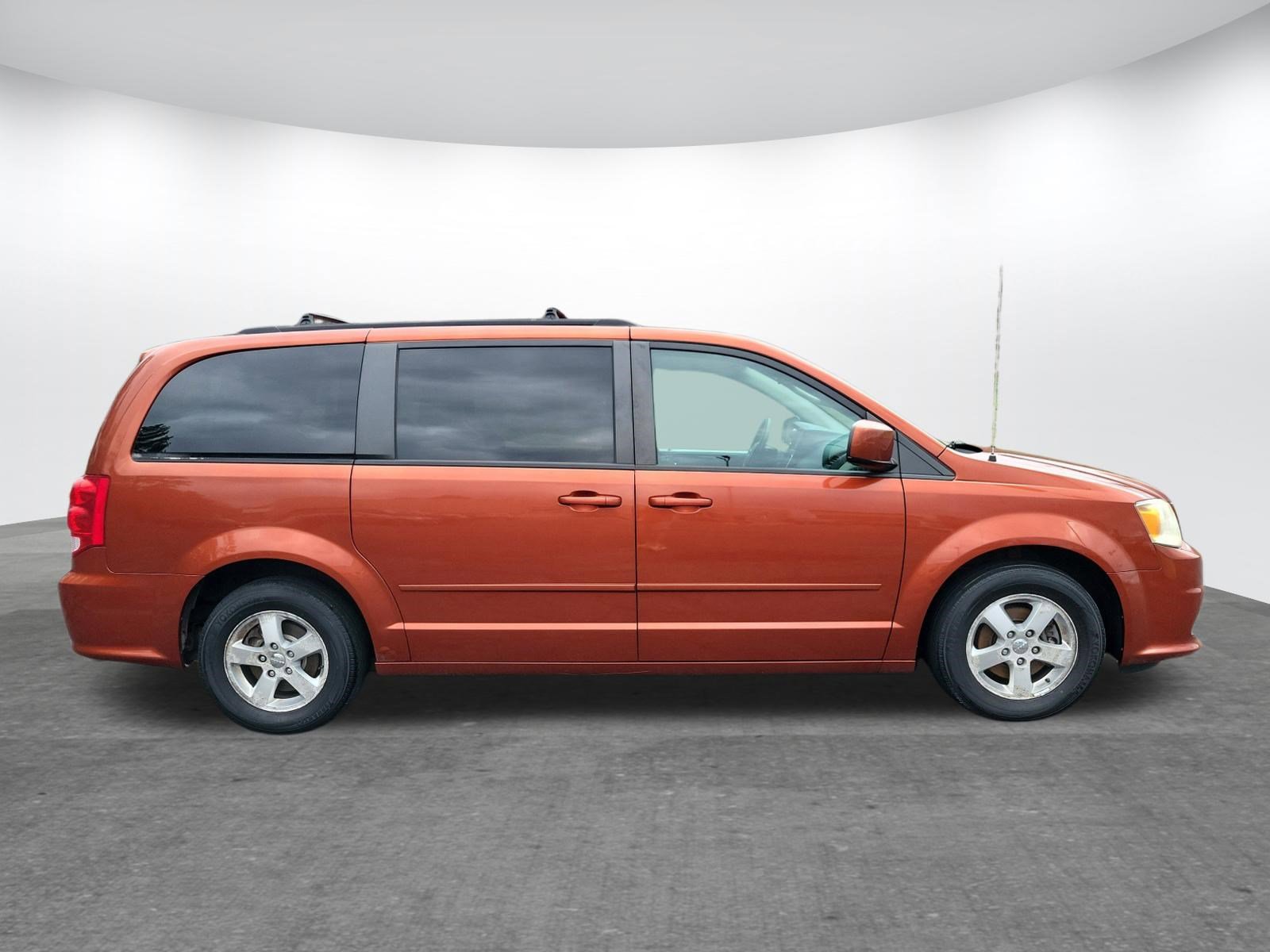 Used 2012 Dodge Grand Caravan SXT video 2