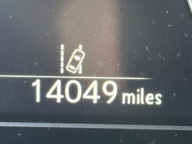 Used 2024 Lexus ES 300h w/ Premium Package image 6