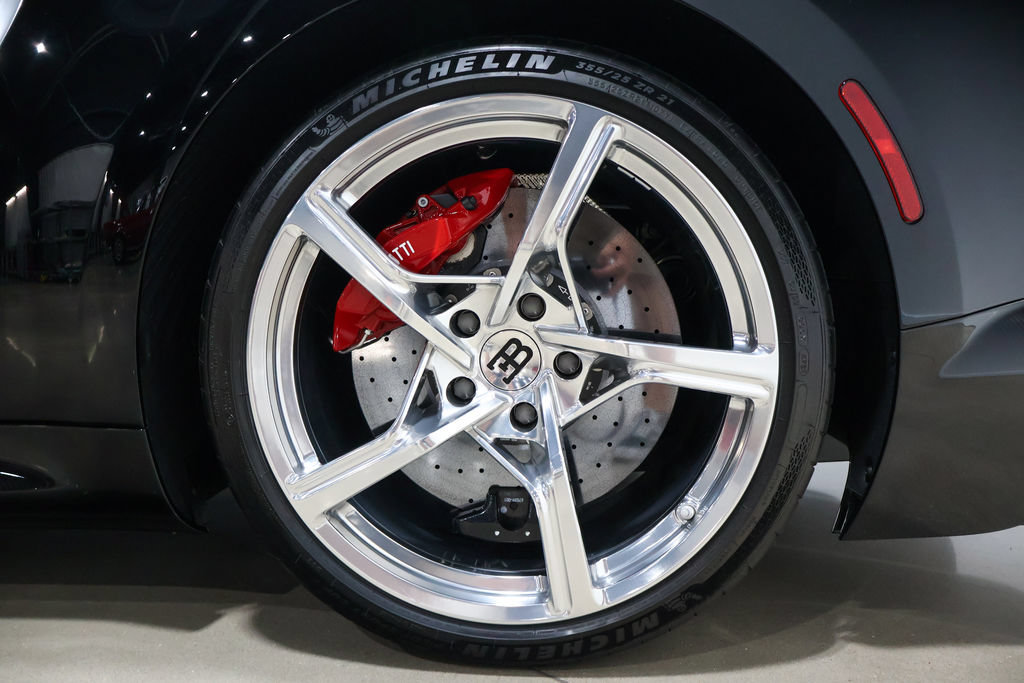 Used 2022 Bugatti Chiron Super Sport AWD/4WD image 24