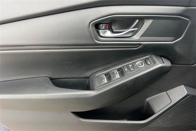 Used 2023 Honda Accord EX image 11