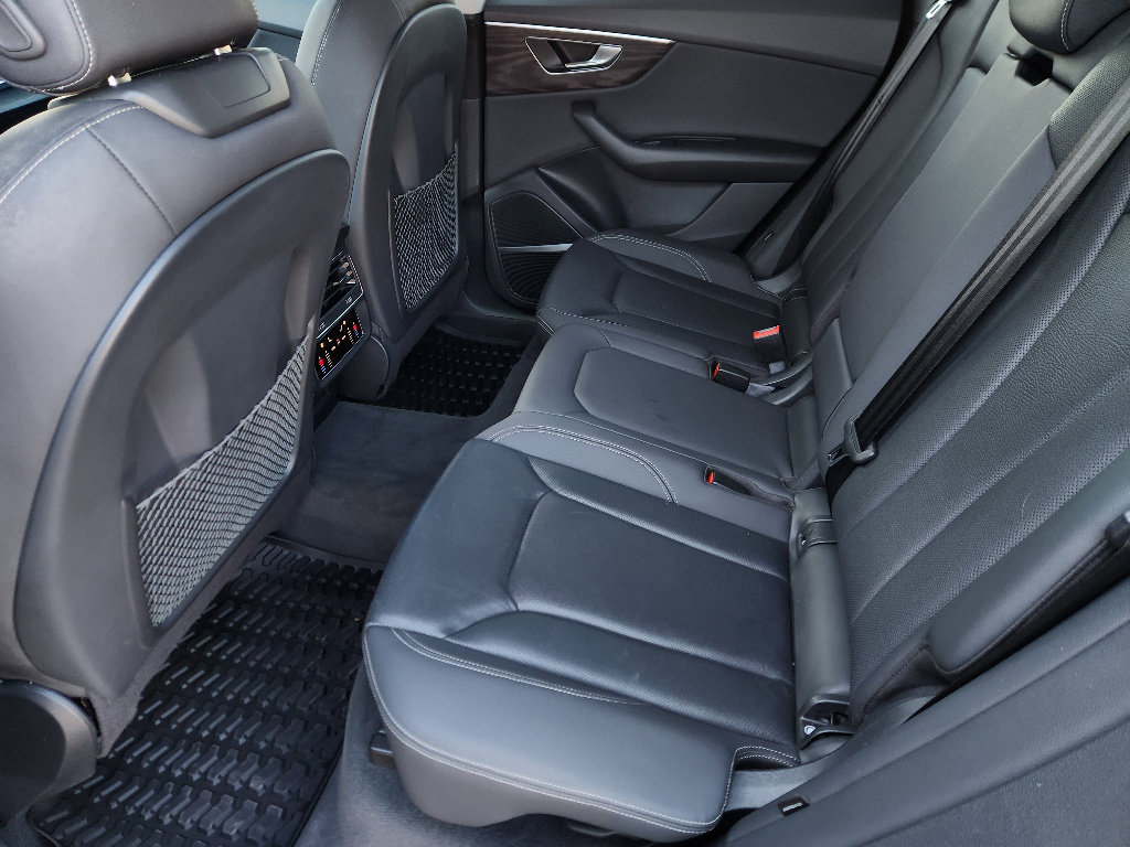 Used 2022 Audi Q8 Premium Plus image 30