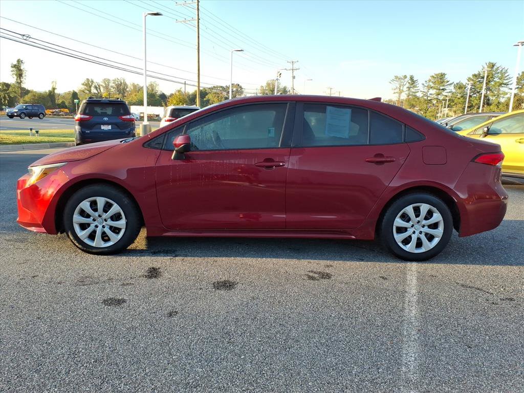 Used 2022 Toyota Corolla LE FWD image 13