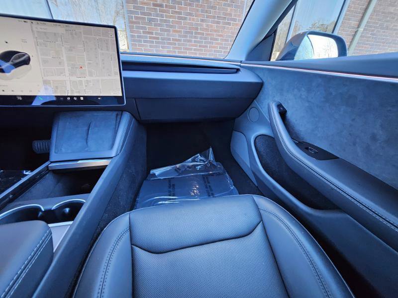 Used 2025 Tesla Model 3 Long Range image 56