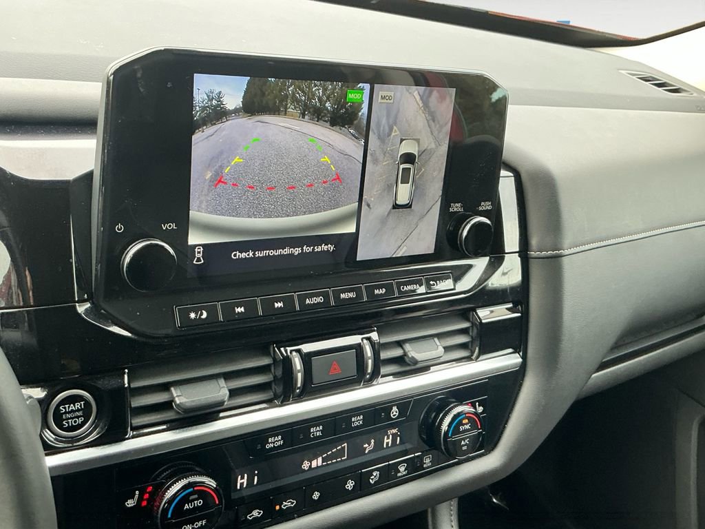 Used 2024 Nissan Pathfinder SL image 20