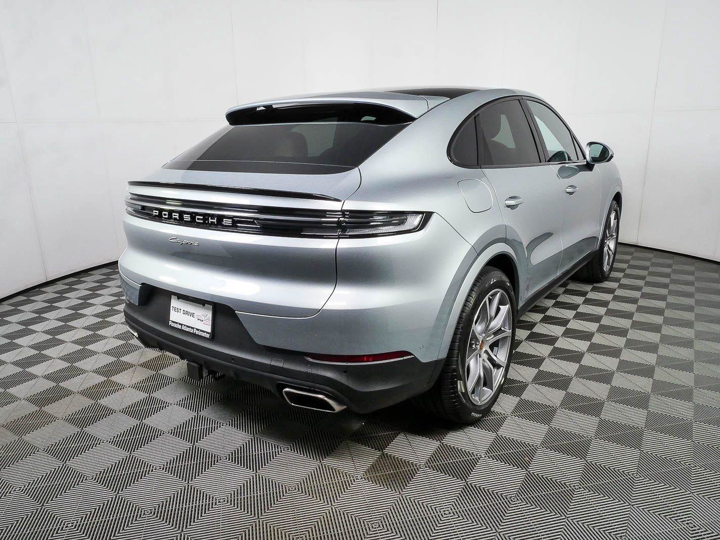 Used 2026 Porsche Cayenne Coupe AWD/4WD image 31