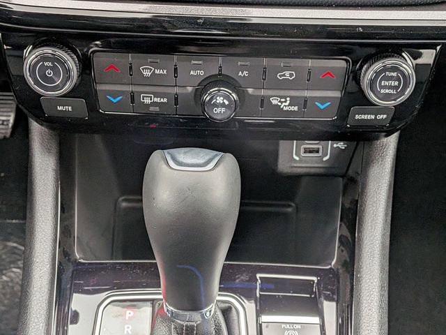 New 2026 Jeep Compass Latitude image 17