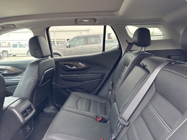 Used 2024 GMC Terrain Denali image 8