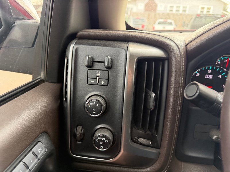 Used 2017 Chevrolet Silverado 1500 LTZ w/ Sport Package image 5