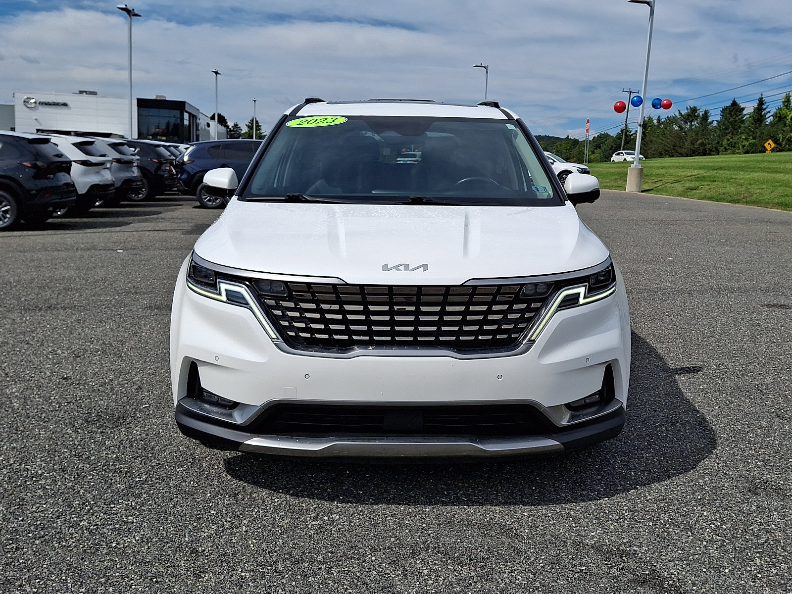 Used 2023 Kia Carnival SX Prestige FWD image 2