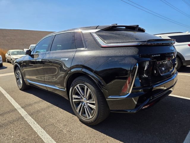 Used 2024 Cadillac Lyriq Luxury AWD/4WD image 3
