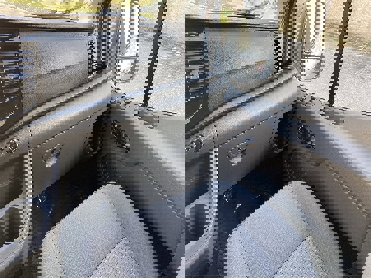 Used 2023 Ford Transit 350 XLT image 17