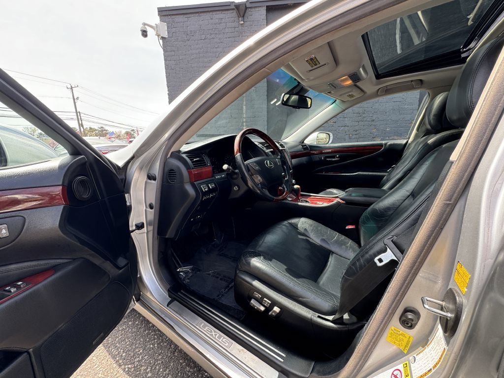 Used 2012 Lexus LS 460 AWD w/ Luxury Value Edition image 13