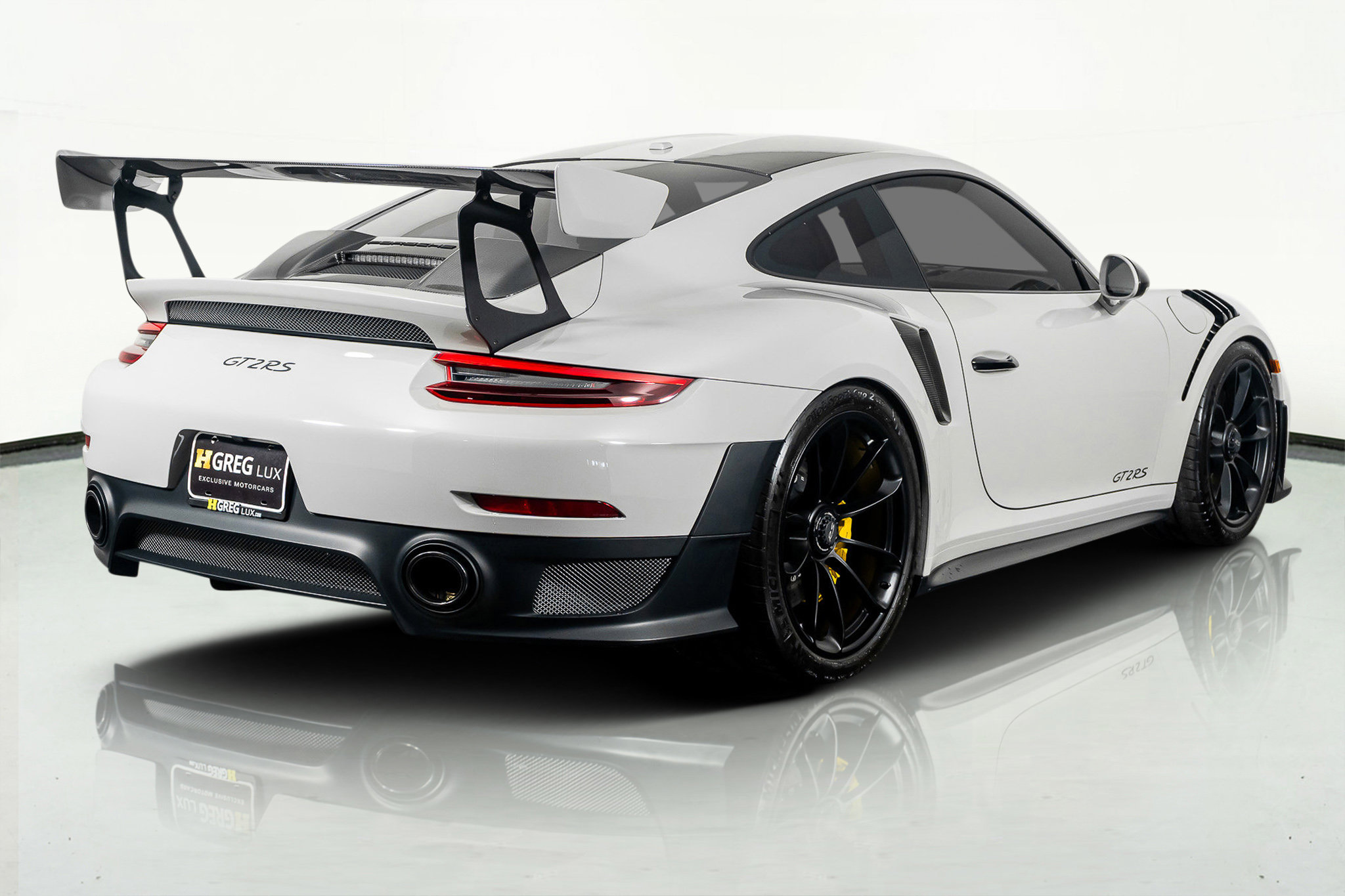 Used 2018 Porsche 911 GT2 RS w/ Weissach Package image 10