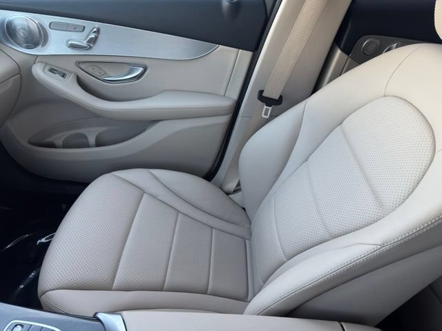 Used 2017 Mercedes-Benz GLC 300 4MATIC image 23