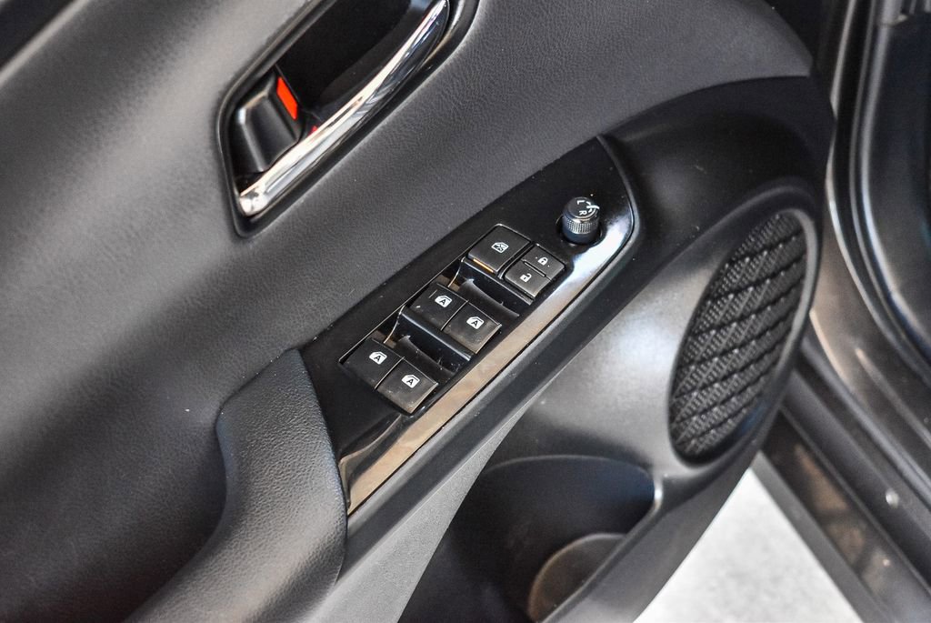 Used 2018 Toyota Prius Prime Premium w/ Carpet Mat Package image 19
