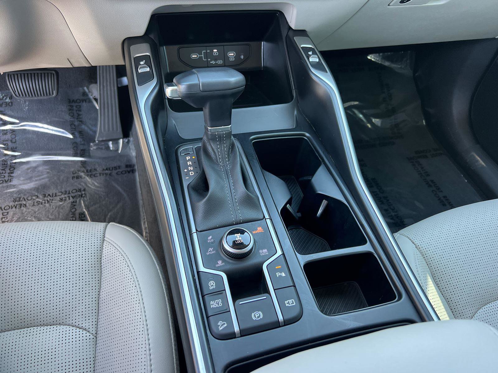 Used 2025 Kia Sorento S w/ Panoramic Sunroof Package image 32