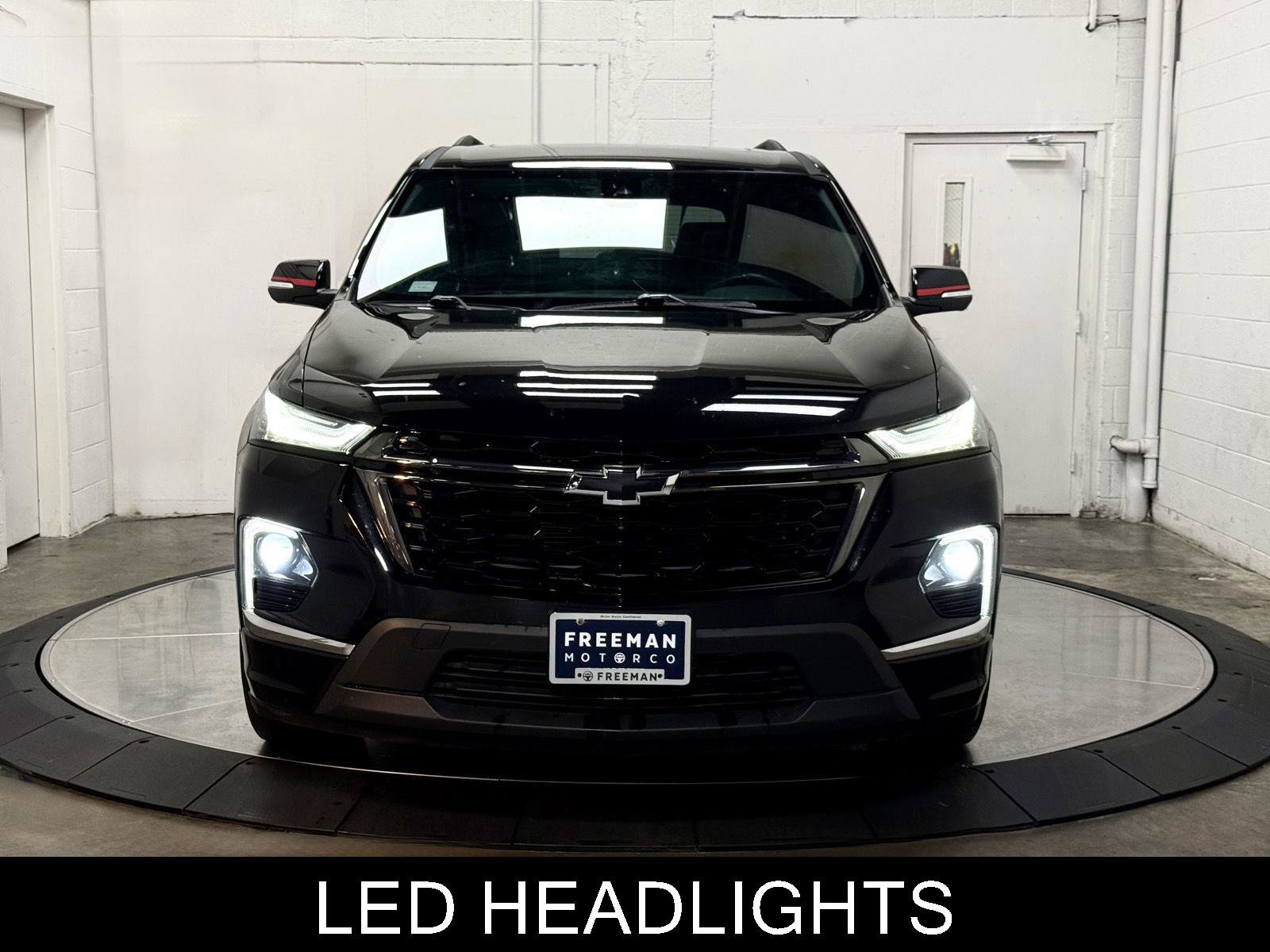 Used 2022 Chevrolet Traverse Premier w/ Redline Edition image 3