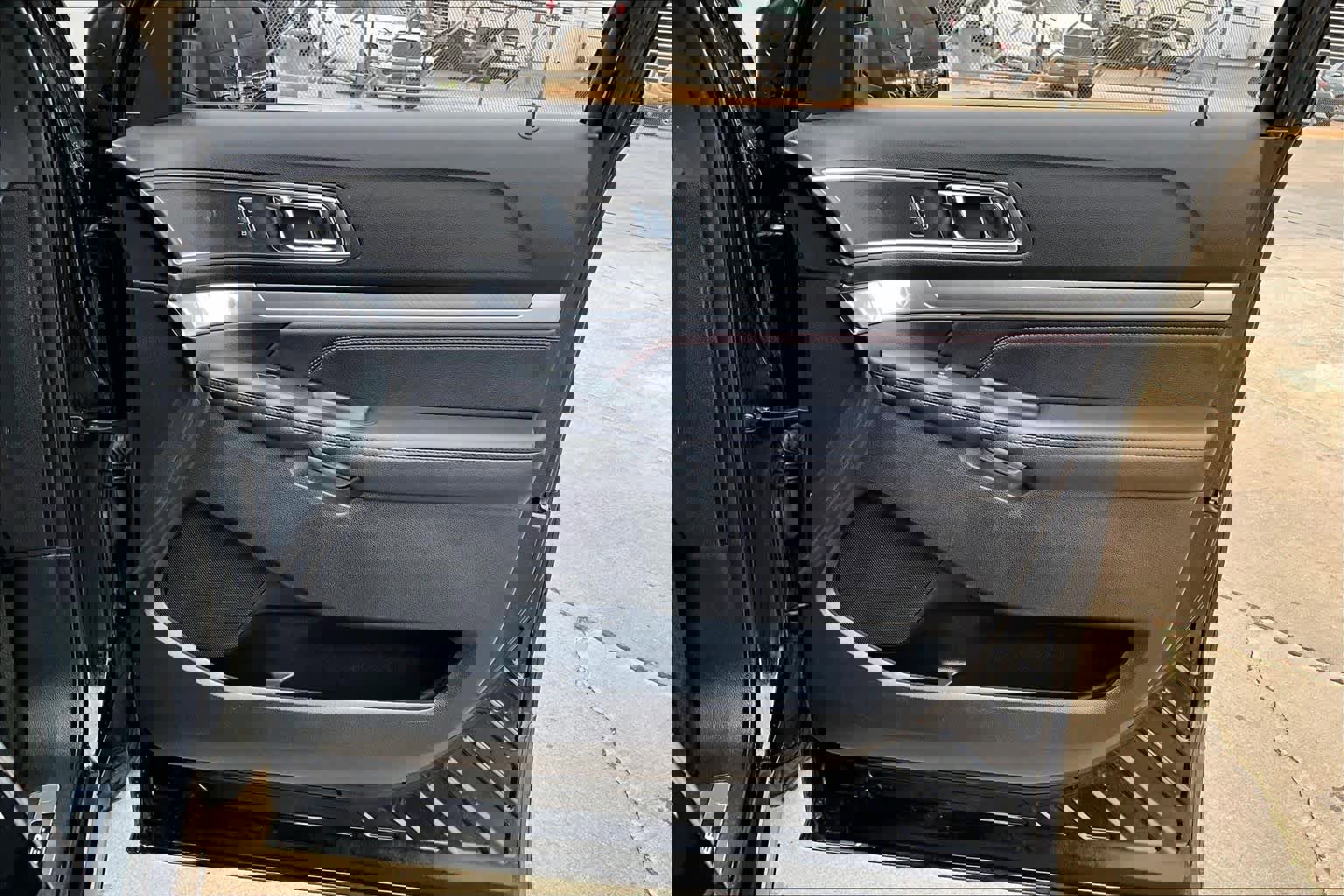 Used 2018 Ford Explorer Sport w/ Equipment Group 401A image 27