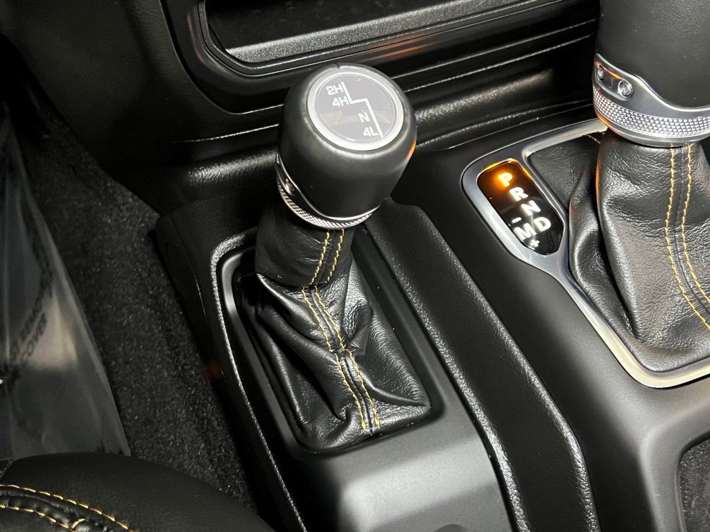 Used 2022 Jeep Wrangler Unlimited Sahara image 49