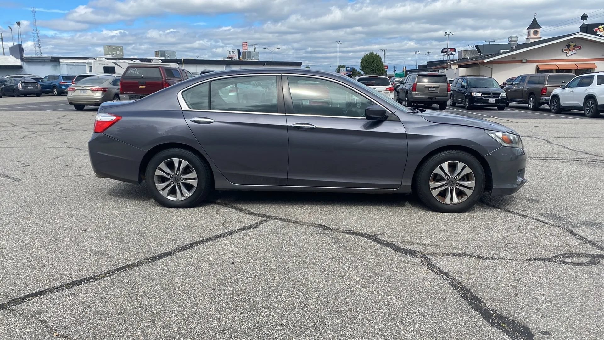 Used 2013 Honda Accord LX image 4