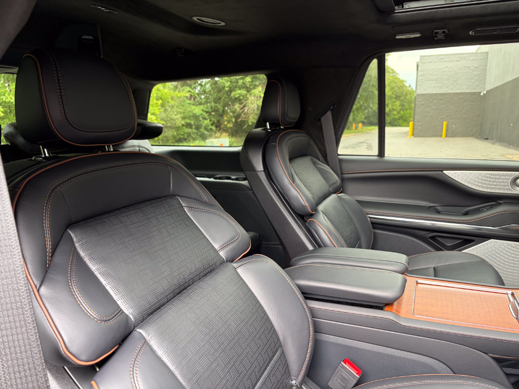 New 2027 Lincoln Navigator Black Label AWD/4WD image 36