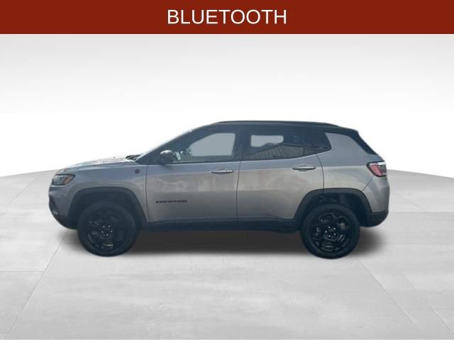 Used 2023 Jeep Compass Trailhawk image 4
