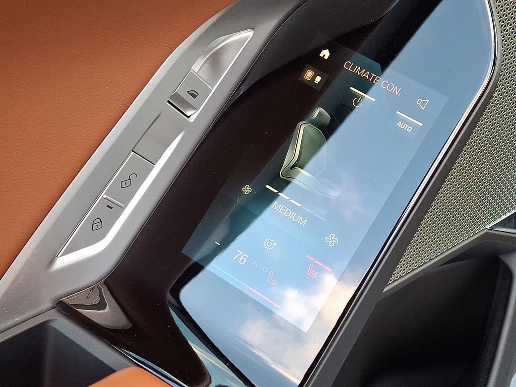 Certified 2023 BMW 760i xDrive image 14