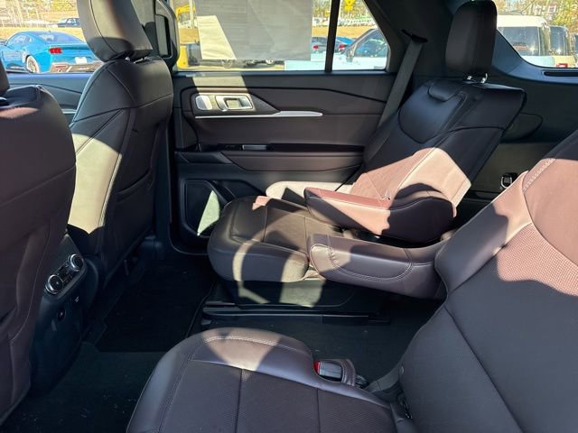 New 2026 Ford Explorer Platinum image 26