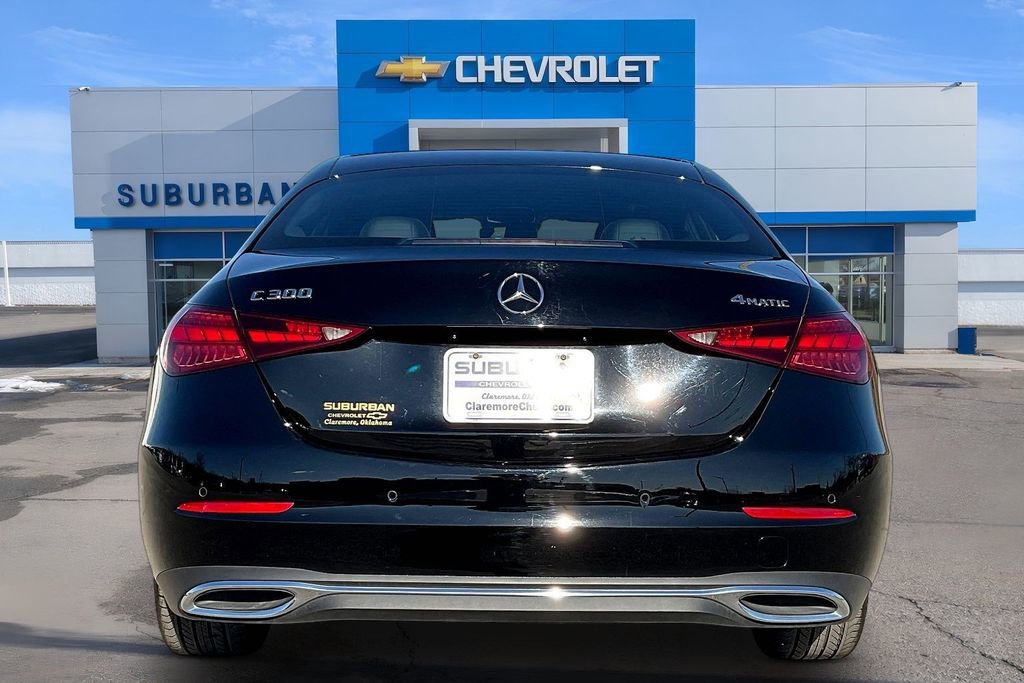 Used 2025 Mercedes-Benz C 300 4MATIC Sedan image 4