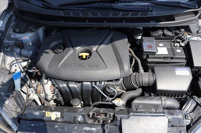 Used 2013 Hyundai Elantra GLS FWD image 30