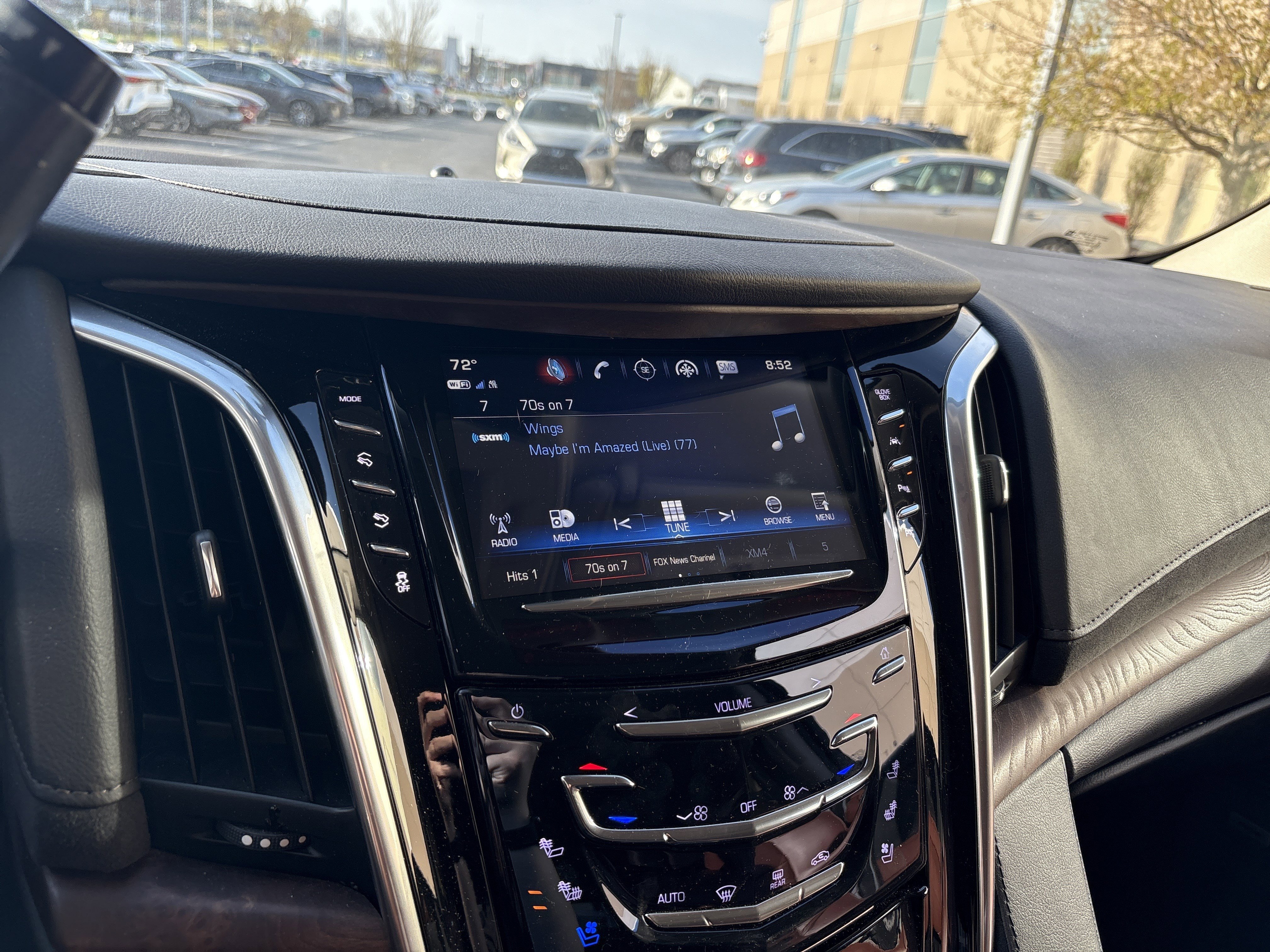 Used 2020 Cadillac Escalade Premium Luxury w/ LPO, Radiant Package image 23