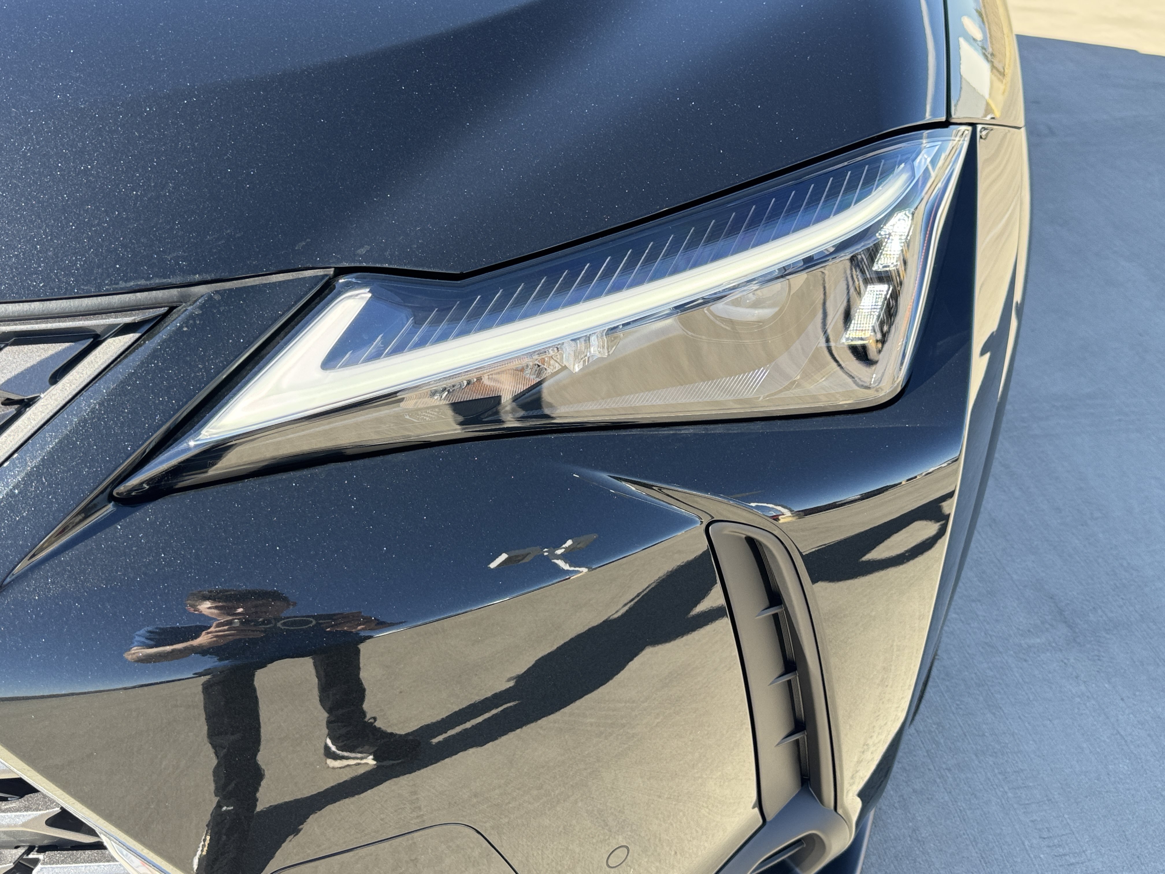 New 2026 Lexus UX 300h FWD w/ Accessory Package (2T) image 13