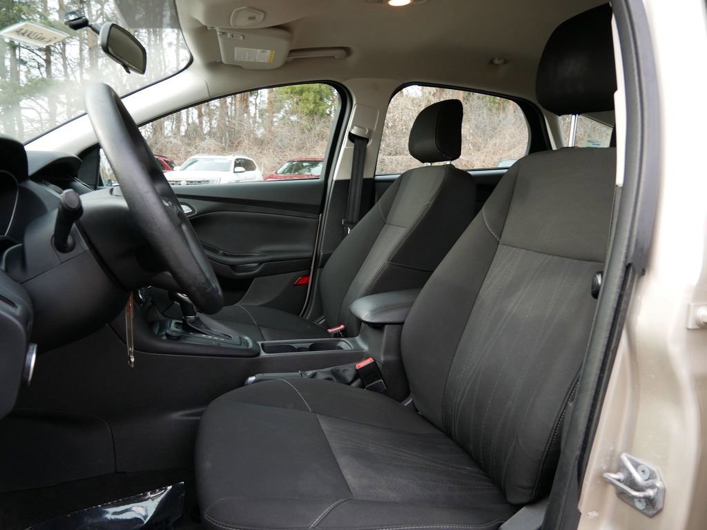 Used 2018 Ford Focus SE image 14