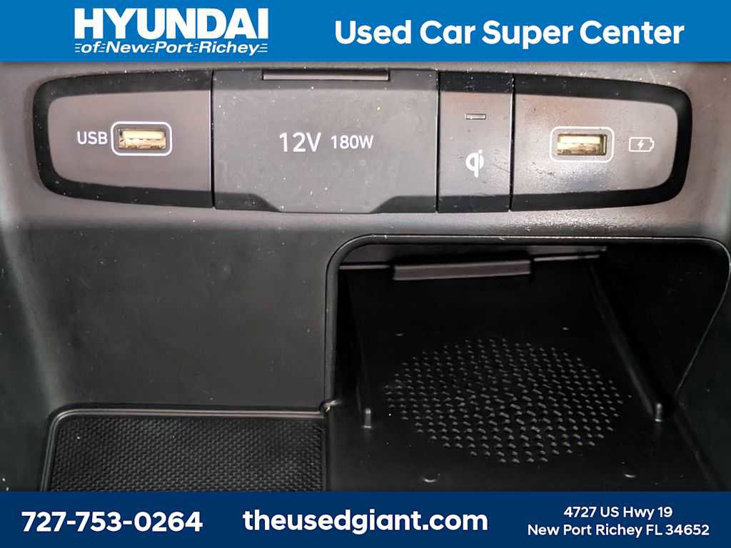 Used 2022 Hyundai Santa Cruz SEL w/ Activity Package FWD image 23