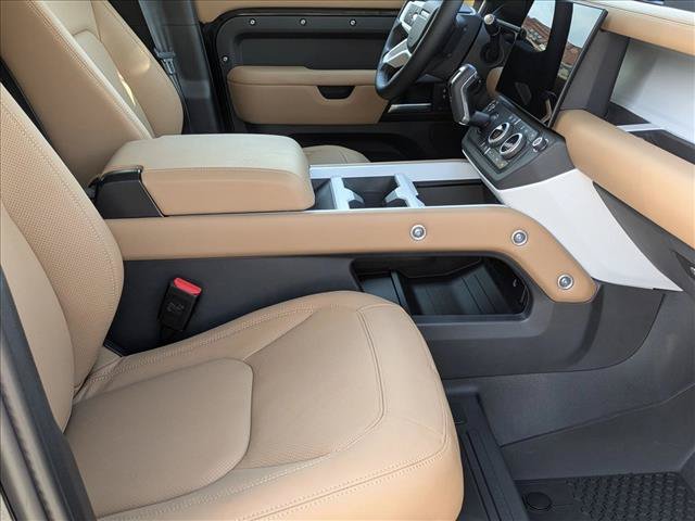 New 2026 Land Rover Defender 110 S AWD/4WD image 18
