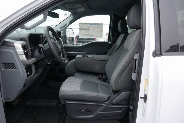 New 2026 Ford F250 XLT w/ FX4 Off-Road Package AWD/4WD image 2