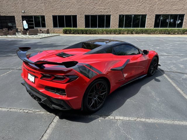 Used 2024 Chevrolet Corvette Z06 w/ Z07 Performance Package RWD image 19