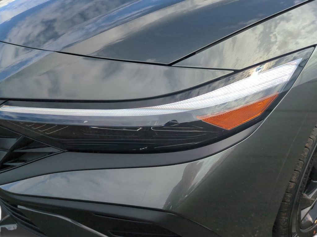 New 2026 Hyundai Elantra Sport image 10