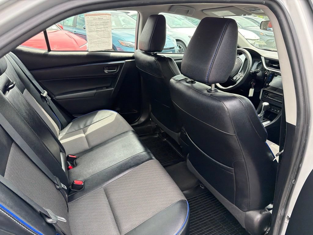 Used 2017 Toyota Corolla SE w/ Carpet Mat Package (TMS) FWD image 13