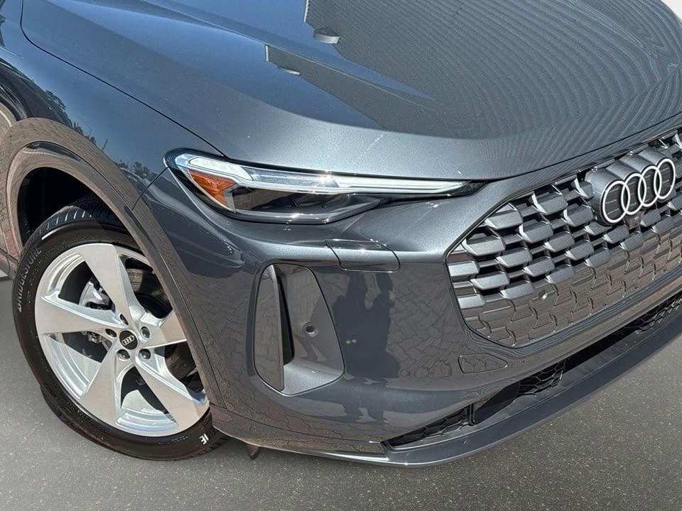 Certified 2025 Audi Q5 Premium Plus w/ Premium Plus image 6