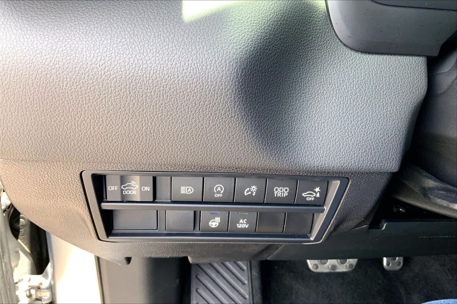 Used 2024 Toyota Tundra Limited w/ TRD Off-Road Package AWD/4WD image 33